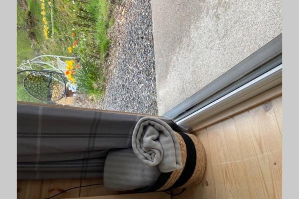 Coorie Doon Cabin! Great Scottish Welcome フォート・オーガスタス エクステリア 写真